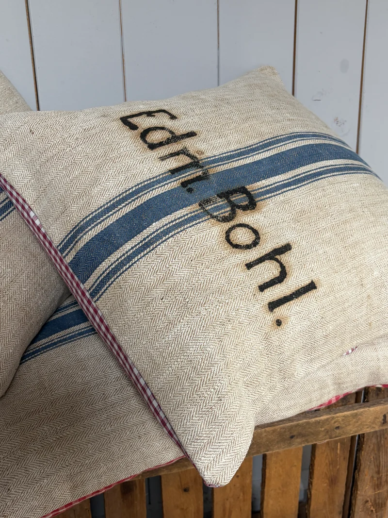 Very Vintage Kissenbezug aus altem Leinensack mit original Aufschrift 50 x 50
