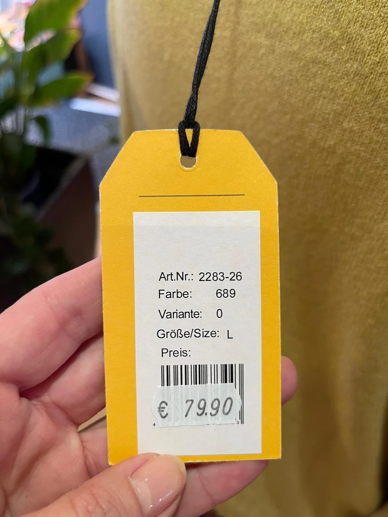 Yellow Label Long Pulli