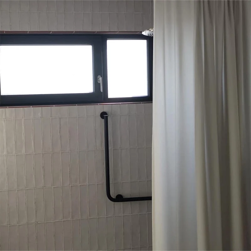 Avanti Shower – hochwertiger Duschvorhang nach Maß mit wasserabweisendem Finish