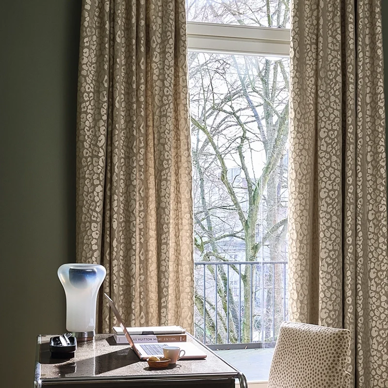 Leoni – luxuriöser Jacquard-Vorhang nach Maß mit Tier Animal Design blickdicht