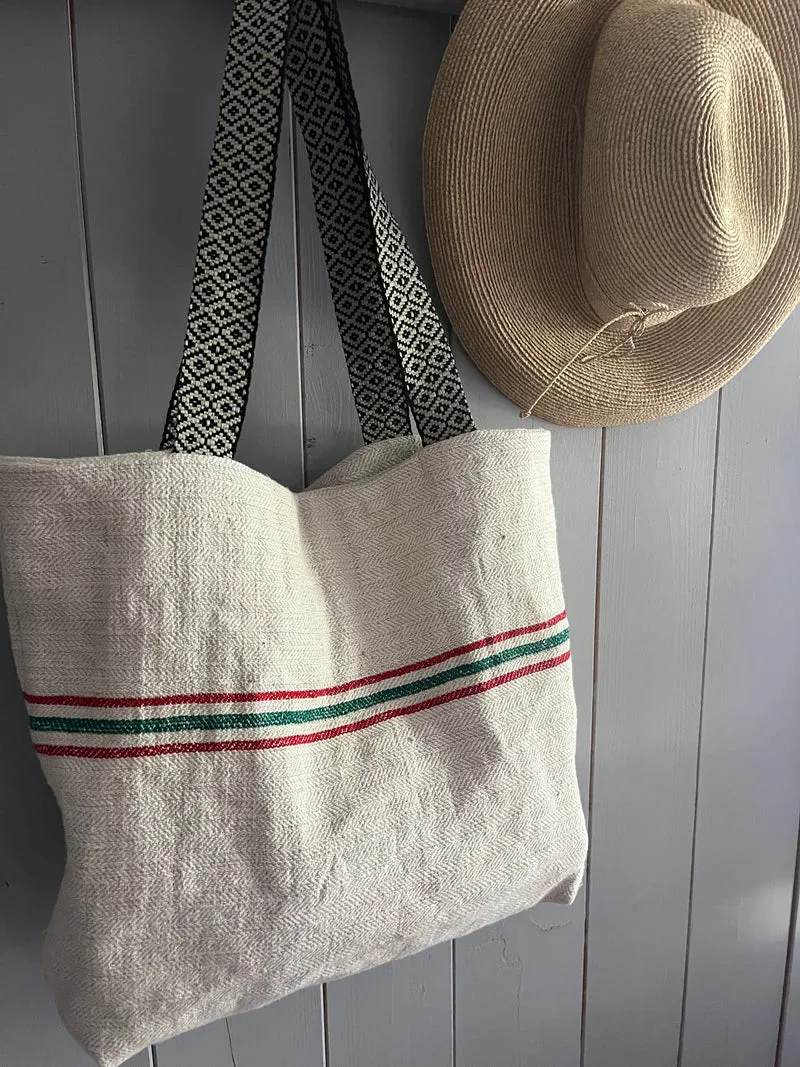 Rot/Grün gestreift: Große Tasche aus altem Leinen