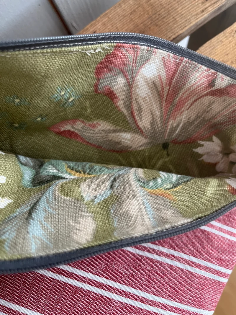 Große Kosmetiktasche aus Leinen Rot weiß gestreift kleiner Shopper