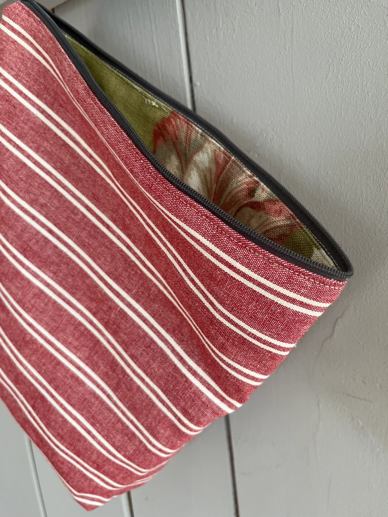 Große Kosmetiktasche aus Leinen Rot weiß gestreift kleiner Shopper