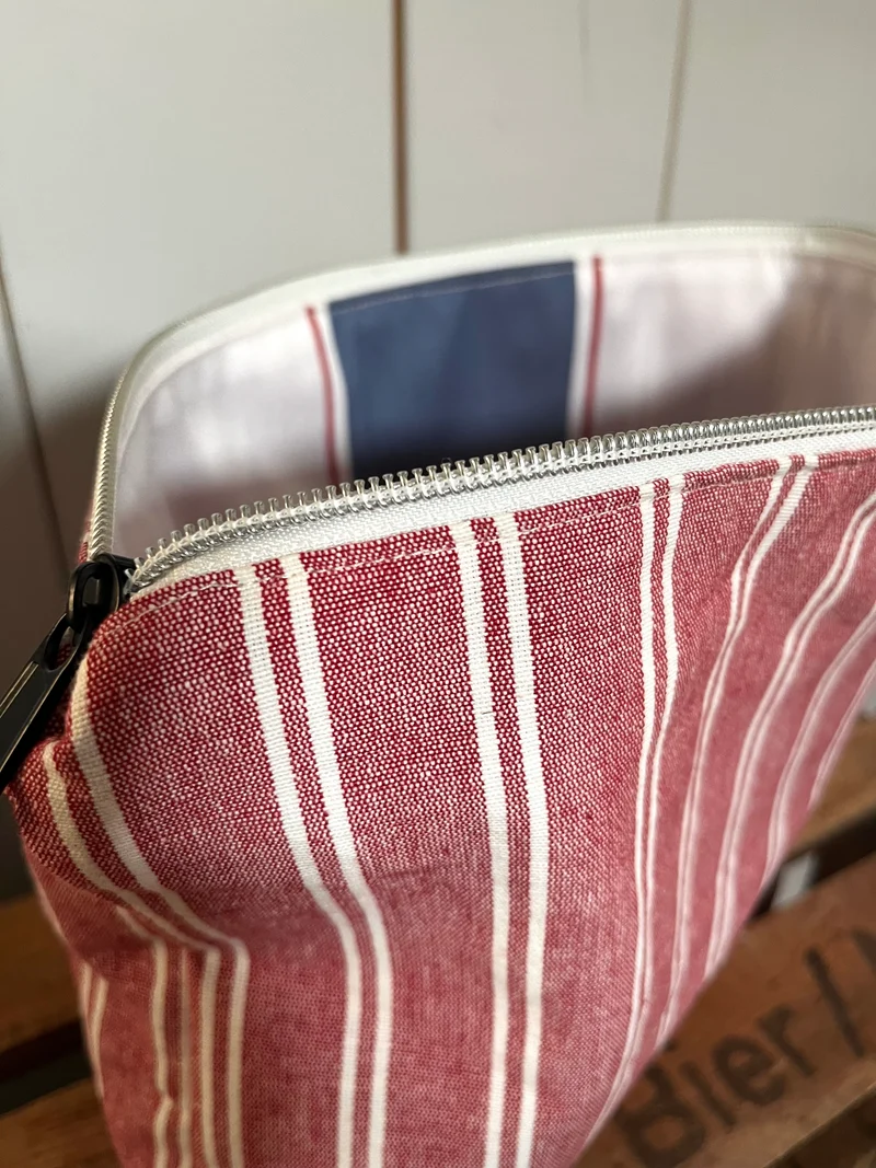 Große Kosmetiktasche aus Leinen Rot weiß gestreift kleiner Shopper