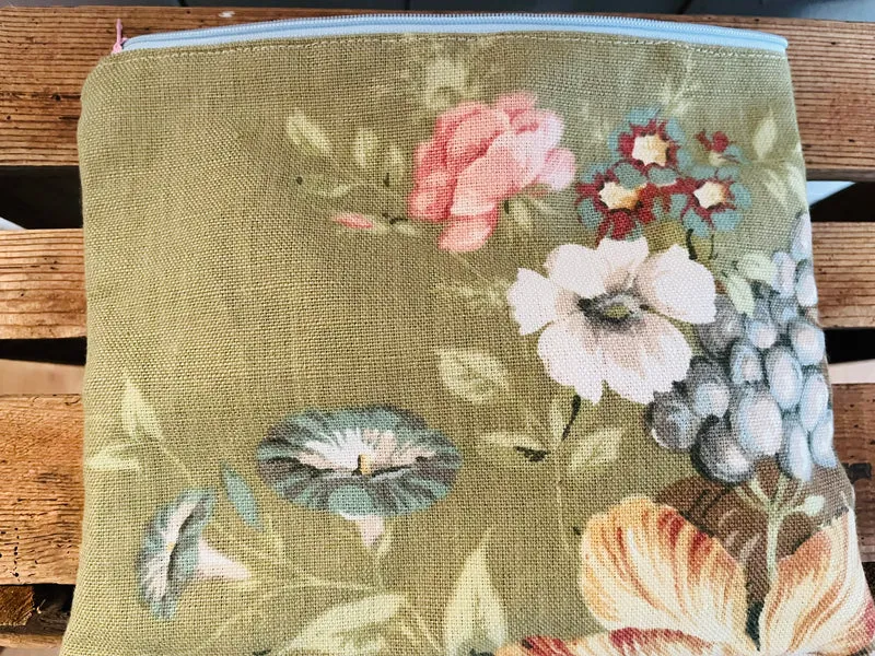 Kosmetiktasche aus Leinen Blüten, kleiner Shopper