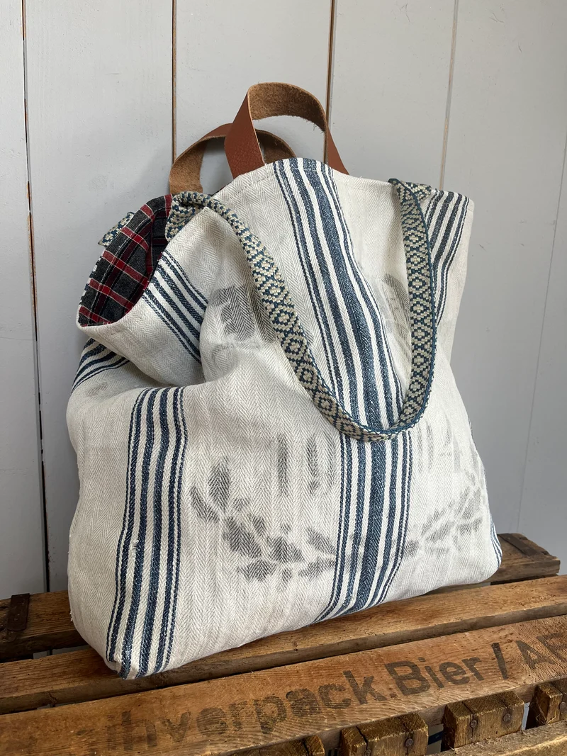 1904: Große Tasche Shopper mit Streifen aus Kornsack