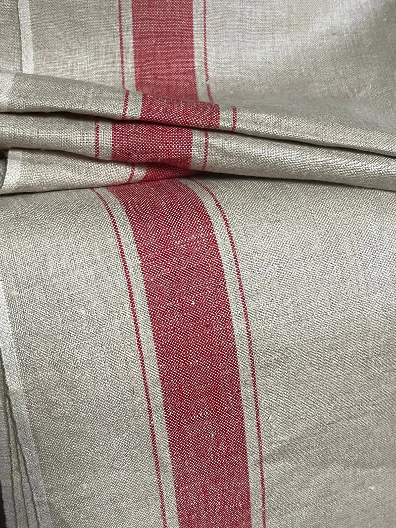 Breites Mangeltuch aus altem schwerem Leinen mit roten Streifen 2,5 x 0,91