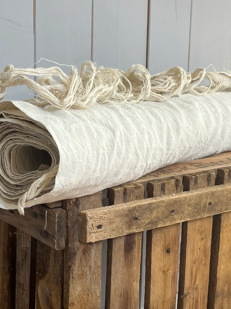 In Bestform: 9 Meter sauberes, feines Leinen um 1900