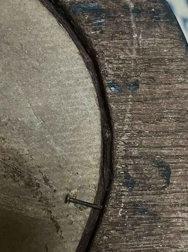 Sehr alter Holzrahmen oval mit Patina