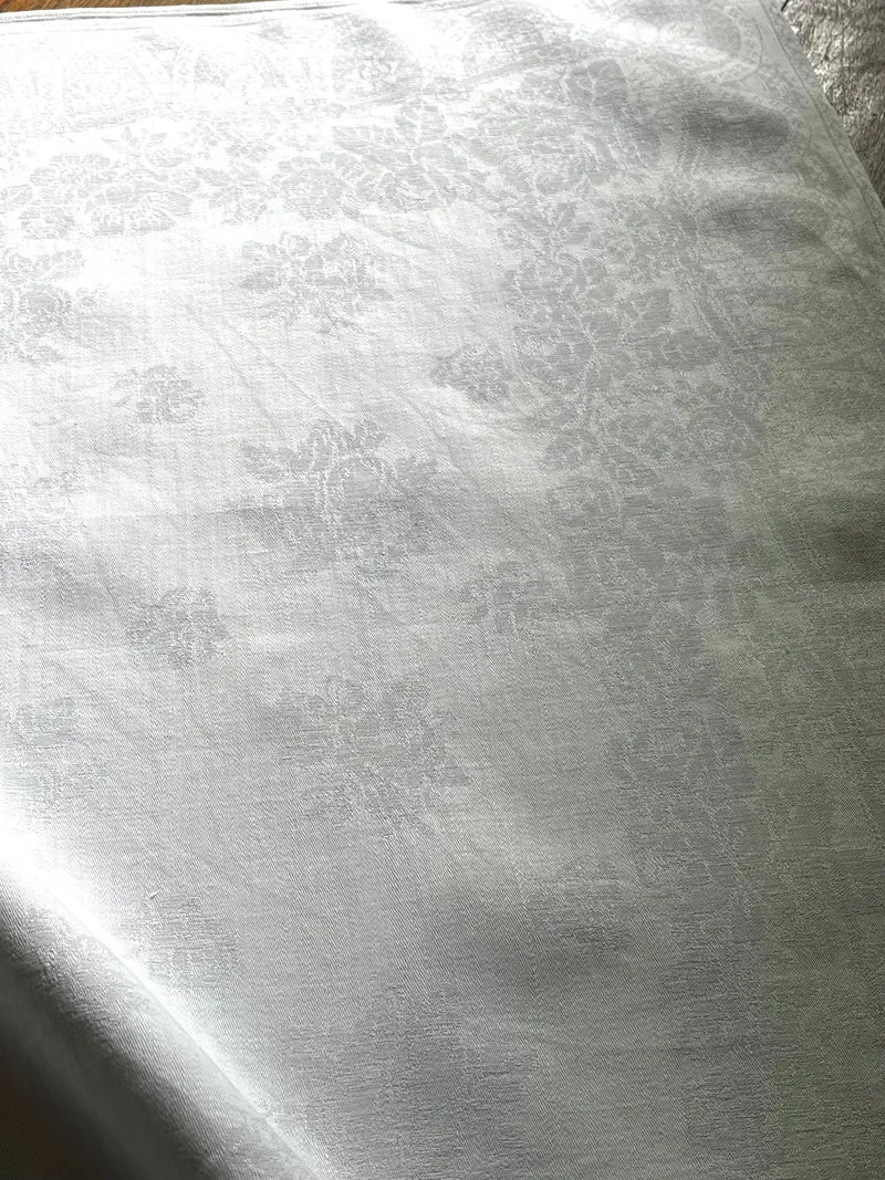 Leinendecke Serviette aus Frankreich mit Prunkdamast und Monogramm