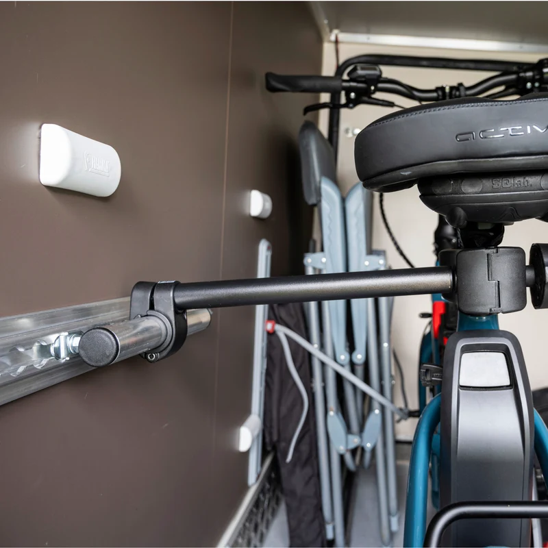 Fahrradhalter für Airline-Zurrschiene