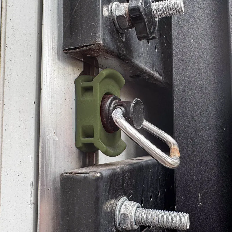 Single Stud Kunststofffitting Oliv
