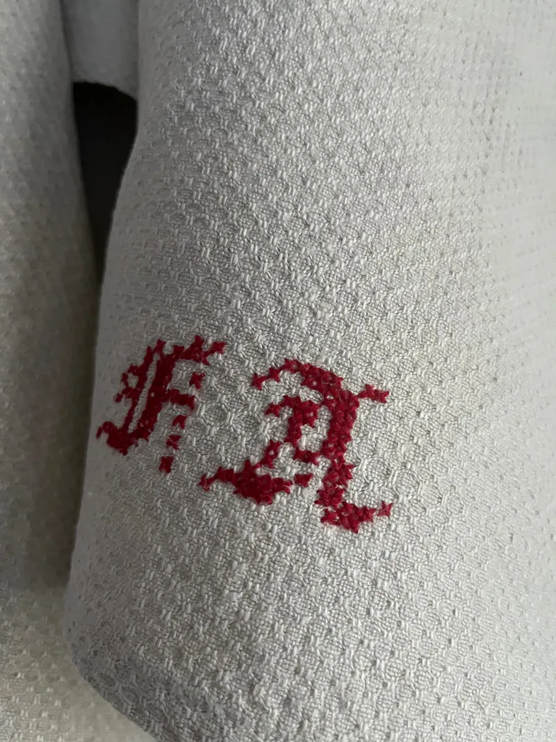 XXL Tuch: Großes Tuch aus Bauernleinen mit Struktur, und Monogramm
