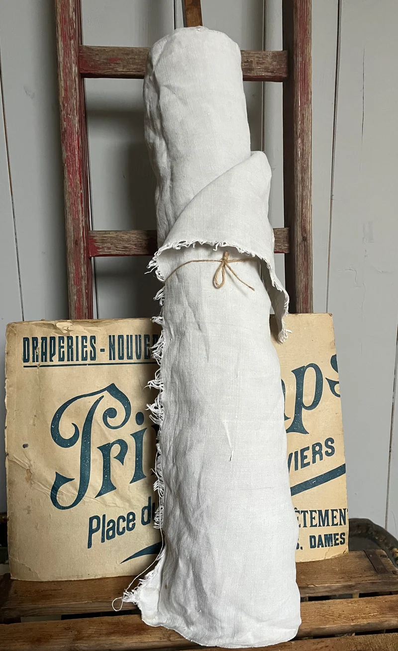 Besondere 11,5 Meter 100 Jahre altes Leinen, fein, handgewebtes Bauernleinen sauber 1,8 kg