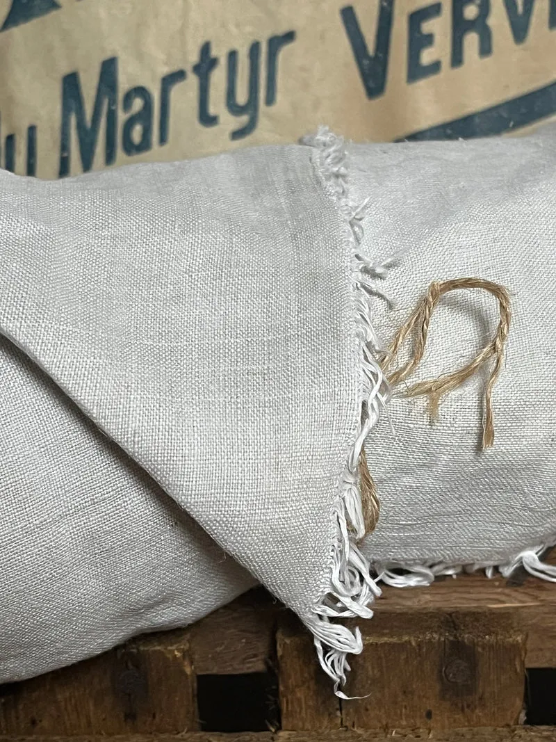 Besondere 11,5 Meter 100 Jahre altes Leinen, fein, handgewebtes Bauernleinen sauber 1,8 kg
