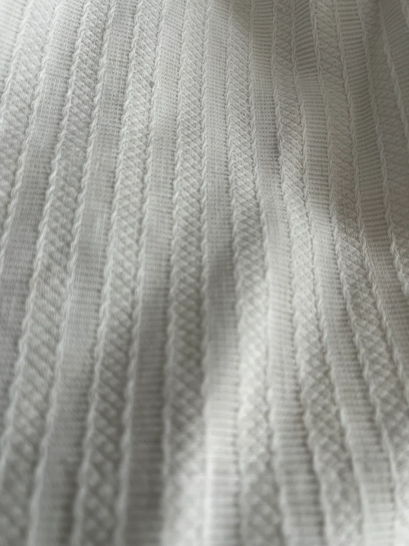 Für Mademoiselle: Kleid mit Spitze