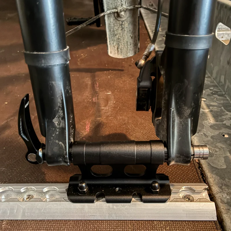 Fahrrad Gabelhalterung für Airlineschiene