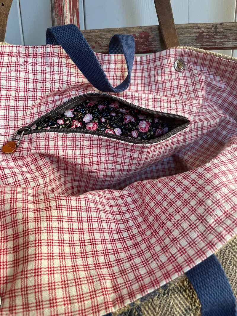 Very Vintage: XL Tasche Shopper mit Streifen und Aufschrift