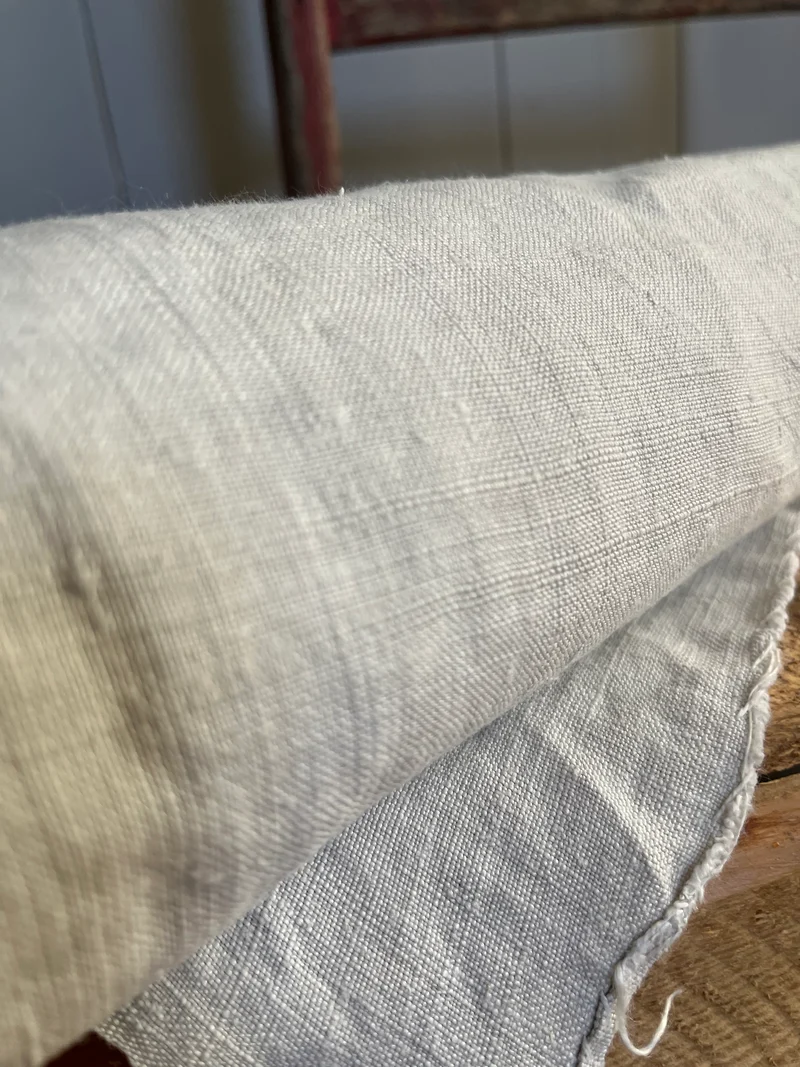 Besondere 8 Meter 120 Jahre altes Leinen, kräftiges, handgewebtes Bauernleinen sauber