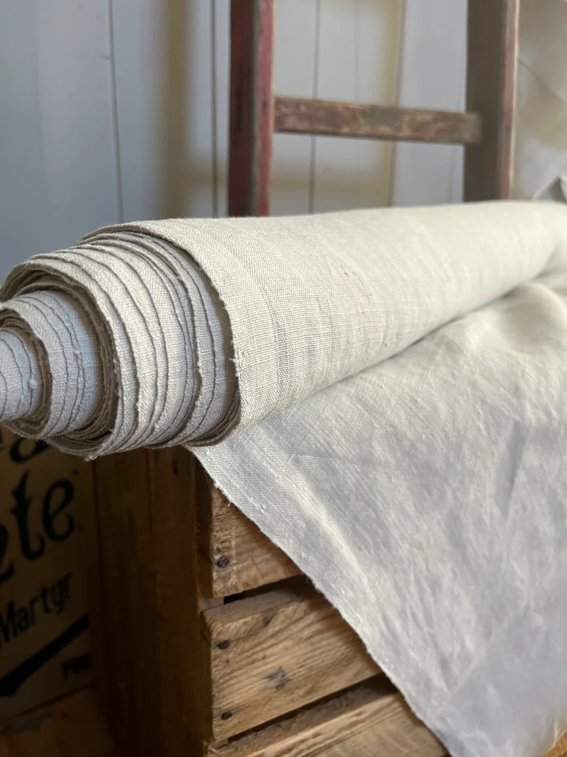 Besondere 8 Meter 120 Jahre altes Leinen, kräftiges, handgewebtes Bauernleinen sauber