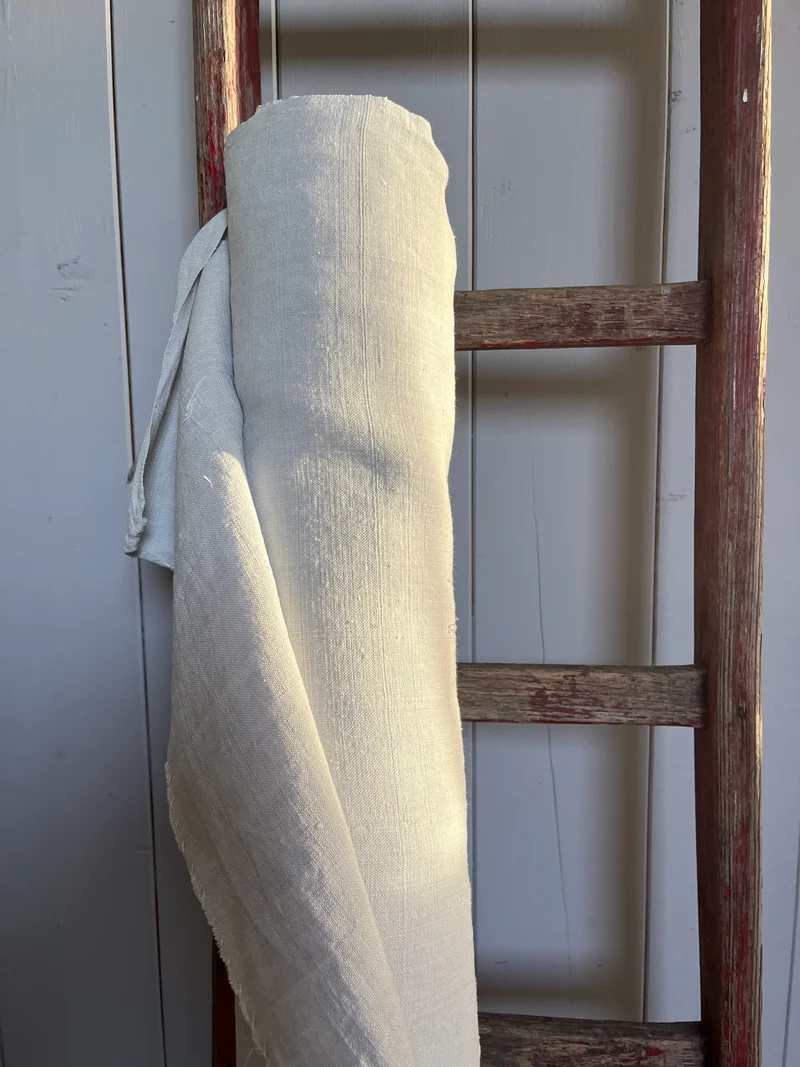7,5 Meter 120 Jahre altes Leinen, bildschön, kräftiges, handgewebtes Bauernleinen sauber