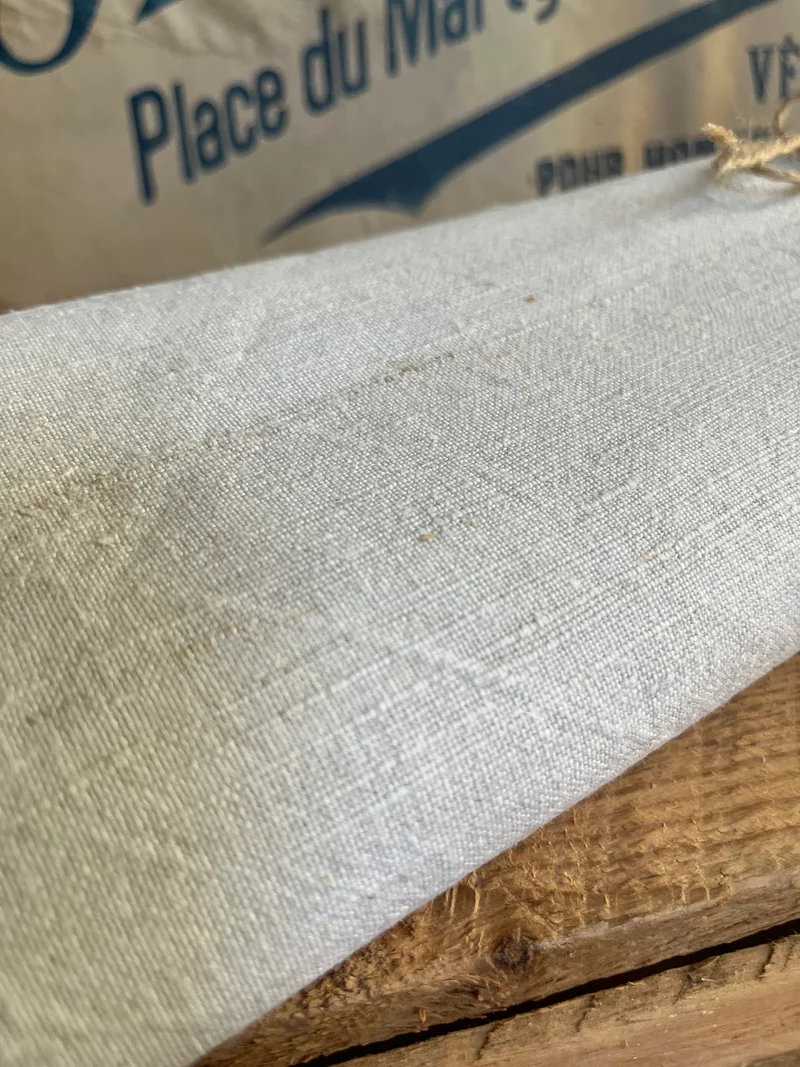 4,9 Meter 120 Jahre altes Leinen, bildschön, kräftiges, handgewebtes Bauernleinen