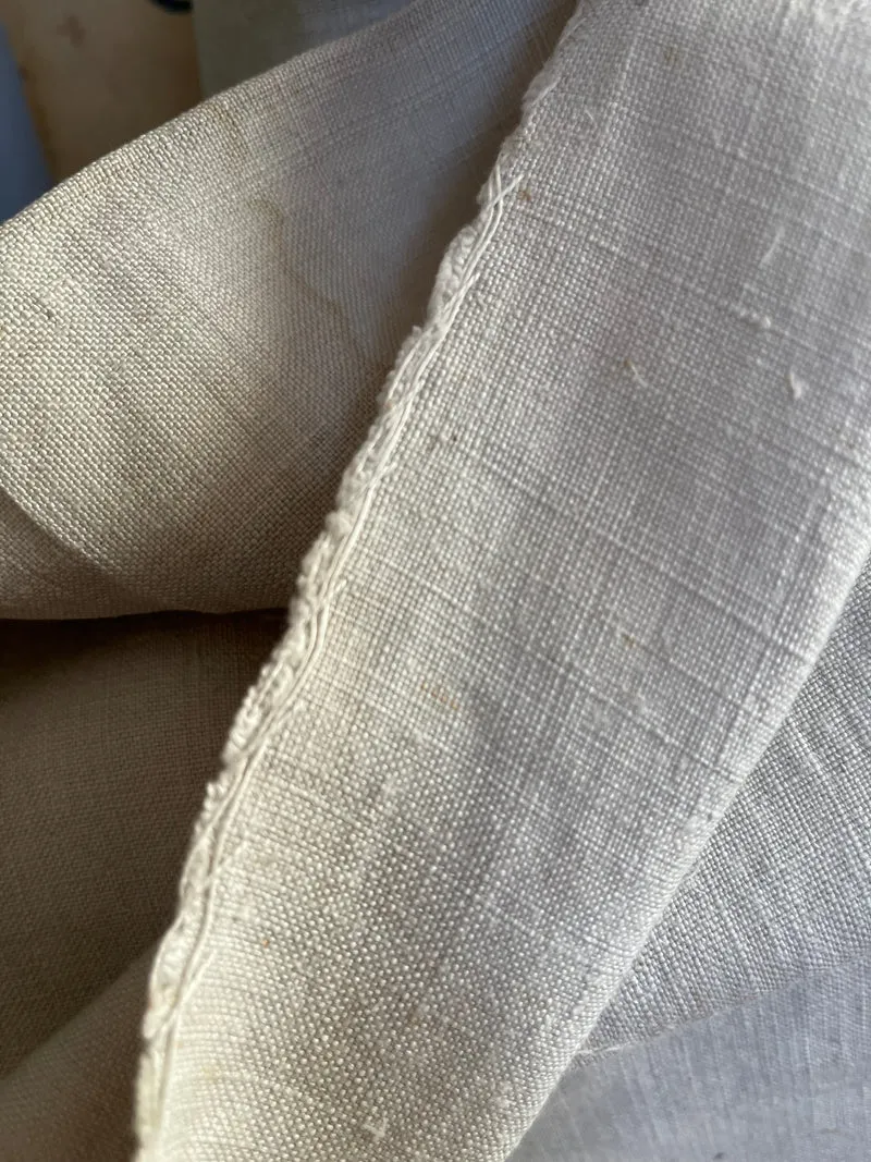 6,8 Meter 120 Jahre altes Leinen, bildschön, kräftiges, handgewebtes Bauernleinen