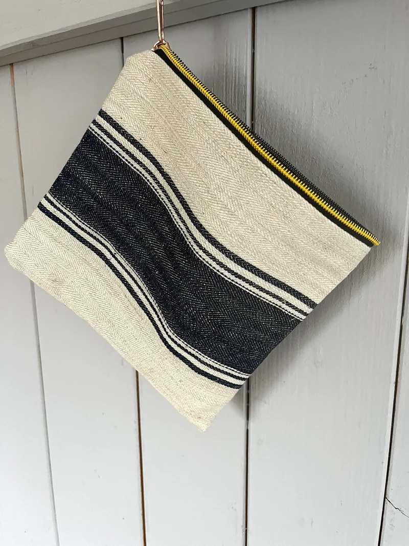Kosmetiktasche aus altem Leinen gestreift kleiner Shopper