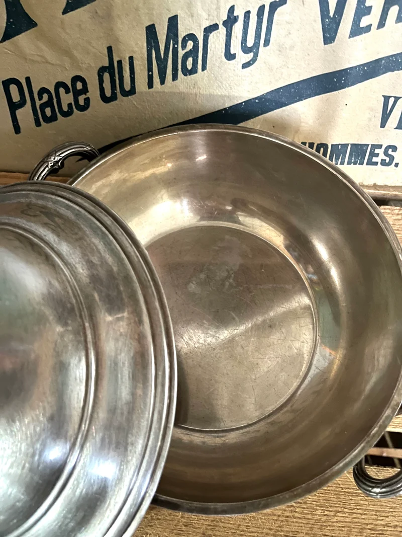 Alte ehrwürdige Terrine, Hotelsilber mit Deckel - 1,4 Kilo