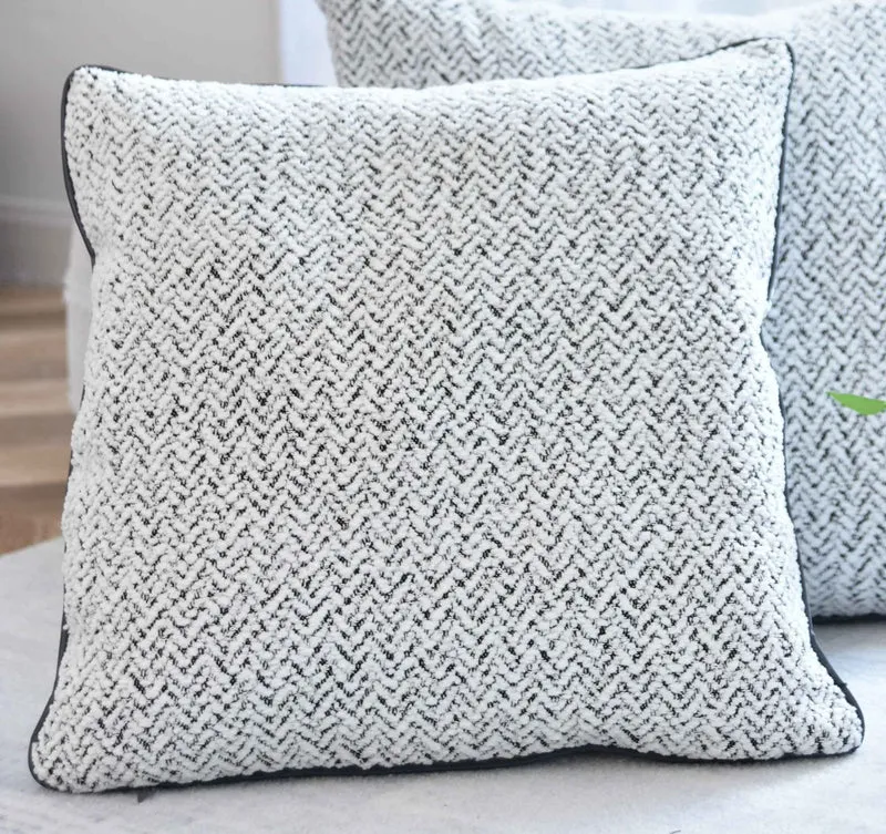 Chenille Dekokissen Bouclé-Optik LxB 40x40 cm Weiß Schwarz »MONTANA« mit Eleganter Schwarzer Paspelierung Reißverschluss Weicher Füllung 2023330K