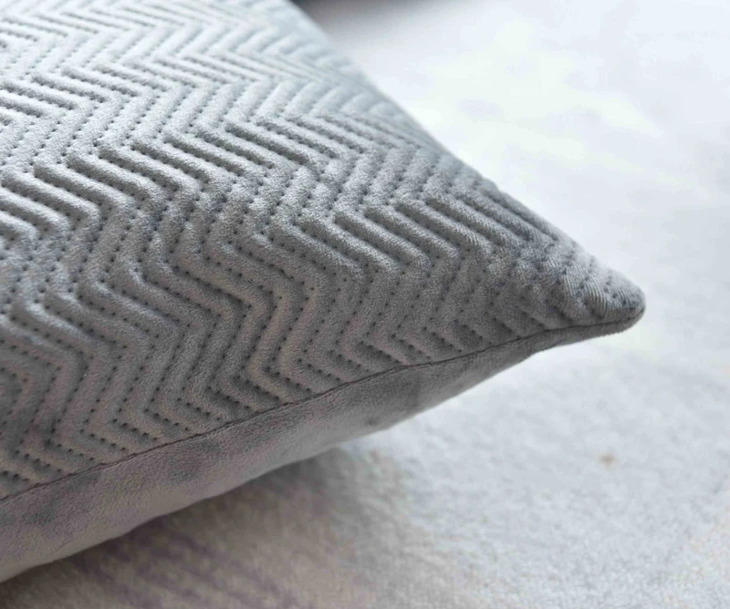 Kissen Dekokissen Jacquard »GRETA« mit Fischgrät-Design pflegeleicht Reißverschluss weiche 320g Füllung - Vielfältige Farbauswahl 2023510