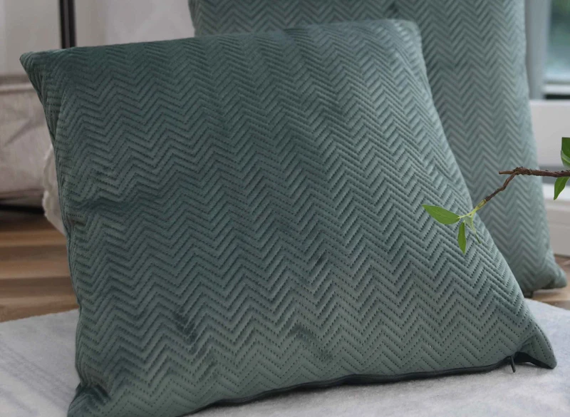 Kissen Dekokissen Jacquard »GRETA« mit Fischgrät-Design pflegeleicht Reißverschluss weiche 320g Füllung - Vielfältige Farbauswahl 2023510