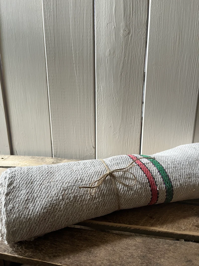2,25 Meter seltenes, schweres Sackleinen mit Streifen