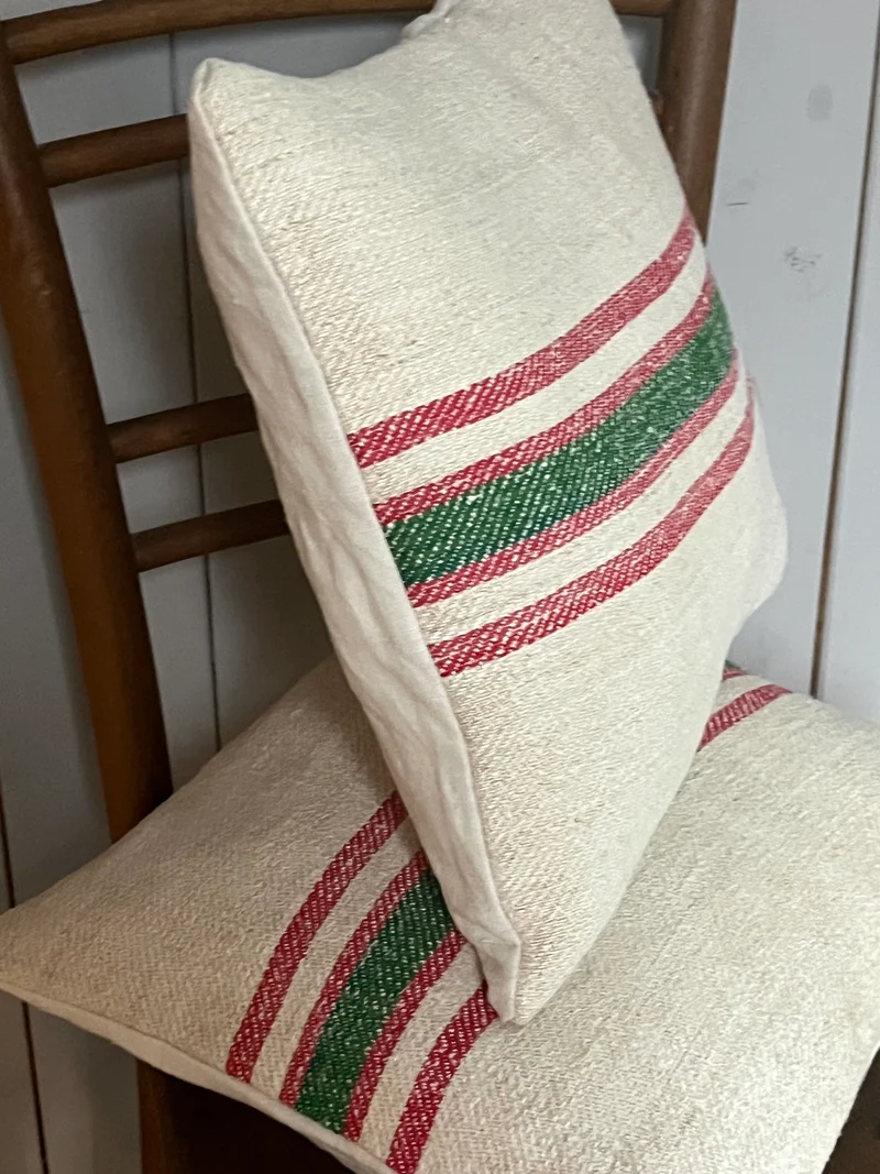 Rot/Grün gestreift: Vintage Kissen aus altem Leinensack 40 x 40
