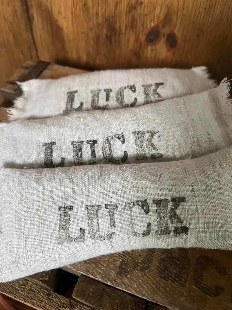 Große Glücks-Lavendelkissen in Leinen mit Aufschrift