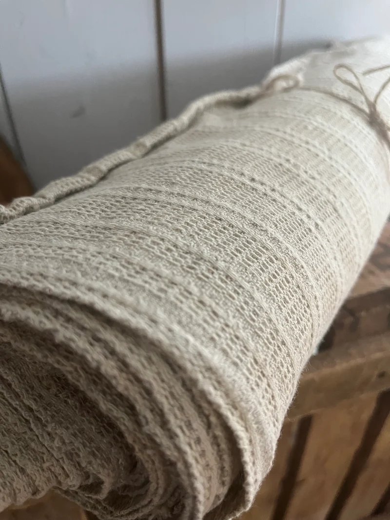 Seltenes Leinen um 1890: 5,8 Meter handgewebt mit Muster