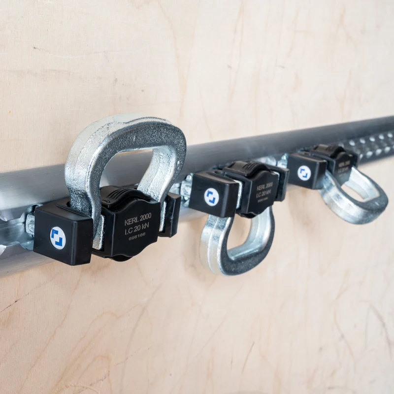 Triple Stud K2000 Fitting