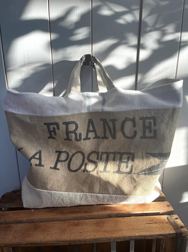 La Poste: Tasche aus altem französischem Postsack