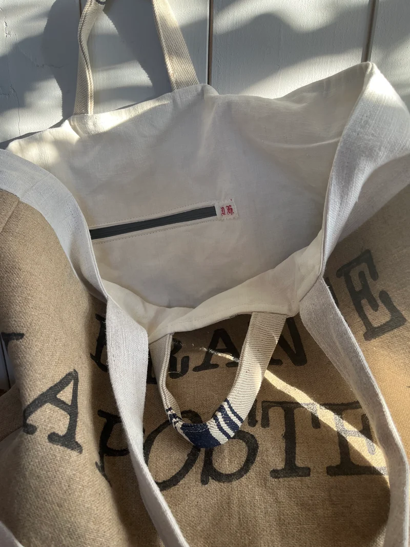La Poste: Tasche aus altem französischem Postsack