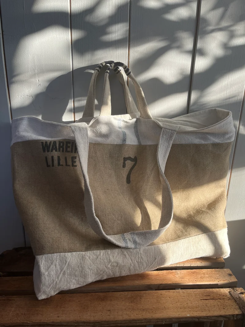 La Poste: Tasche aus altem französischem Postsack