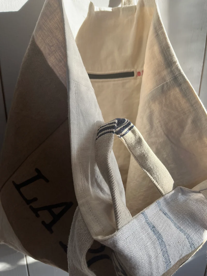 La Poste: Tasche aus altem französischem Postsack