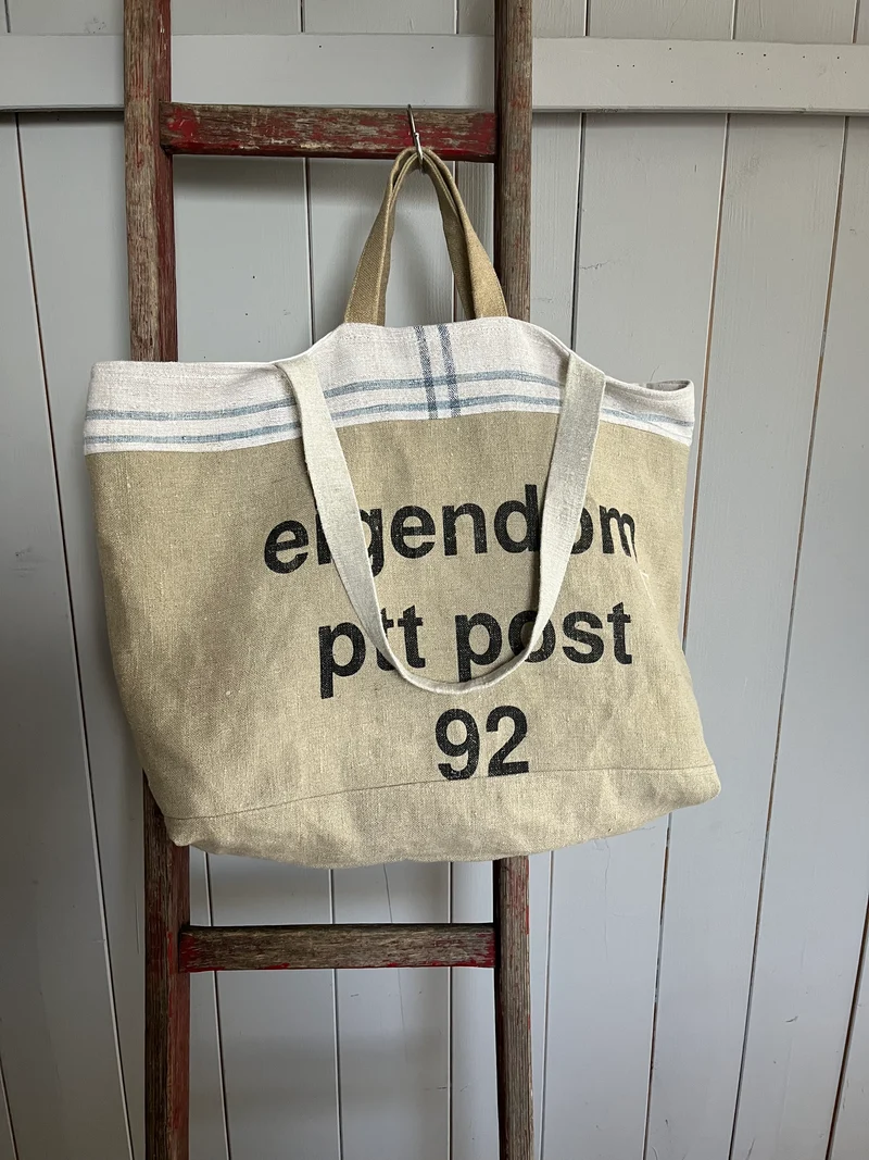 Dutch Bag: Tasche aus altem niederländischem Postsack