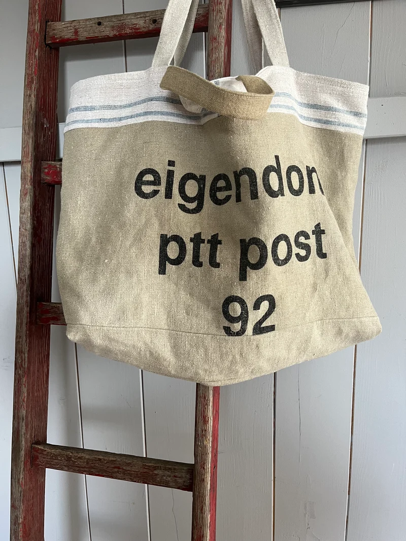 Dutch Bag: Tasche aus altem niederländischem Postsack