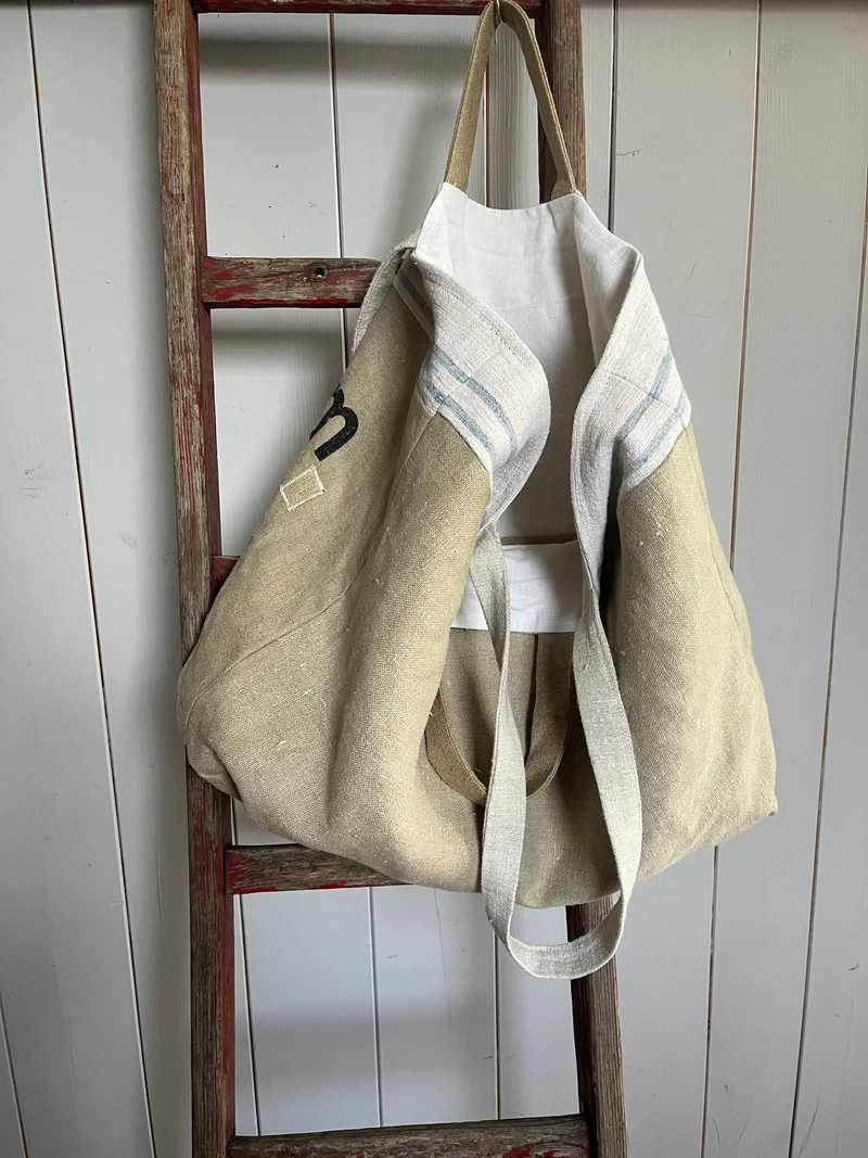 Dutch Bag: Tasche aus altem niederländischem Postsack