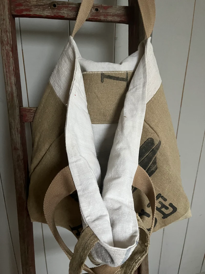 La Poste: Tasche aus altem französischem Postsack