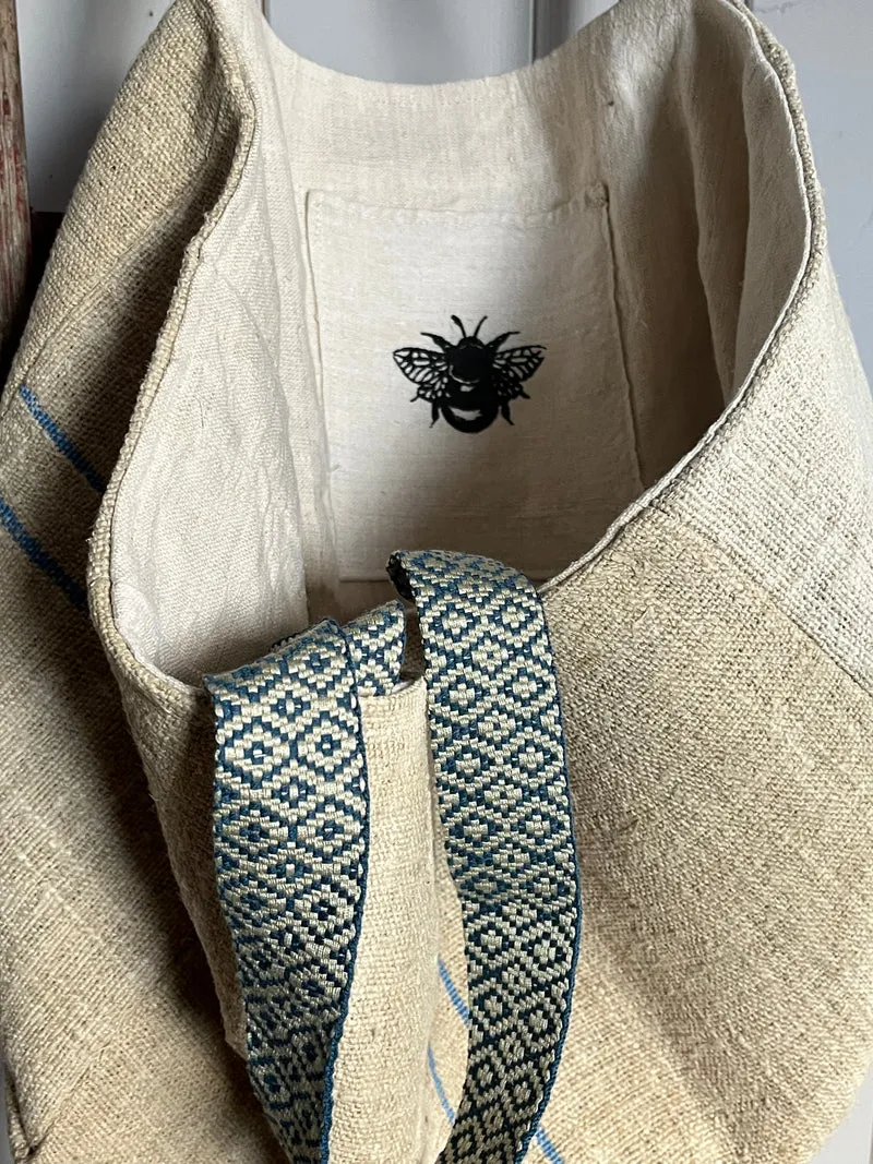 Blue stripes: große Tasche aus kräftigem altem Leinensack
