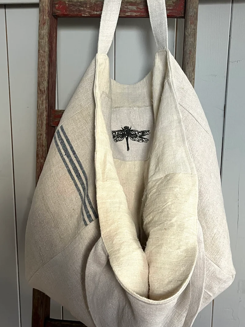 Blau gestreift: große Tasche aus weichem Leinensack