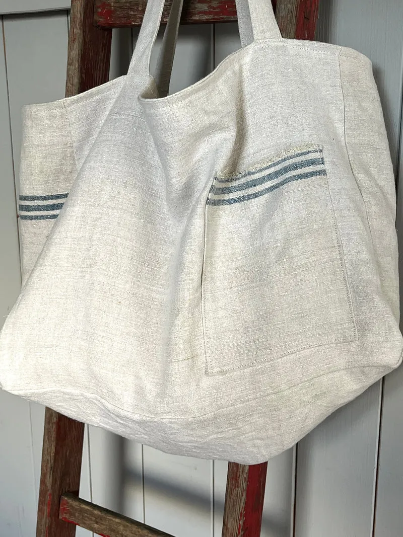 Blau gestreift: große Tasche aus weichem Leinensack