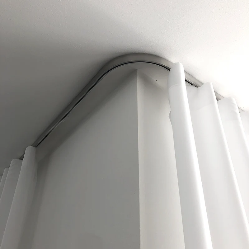 Interstil Sphäre.1 W – moderne 1-läufige Design Wellenvorhangschiene zur Deckenmontage