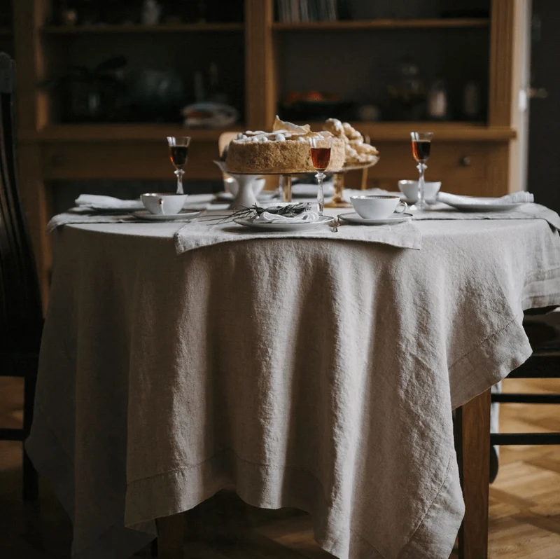Leinen-Tischdecke